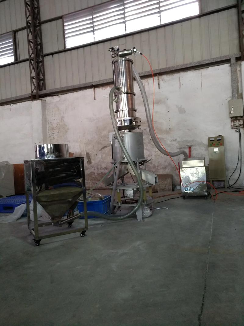 真空上料機源頭工廠直供 高效、可靠的生產解決方案